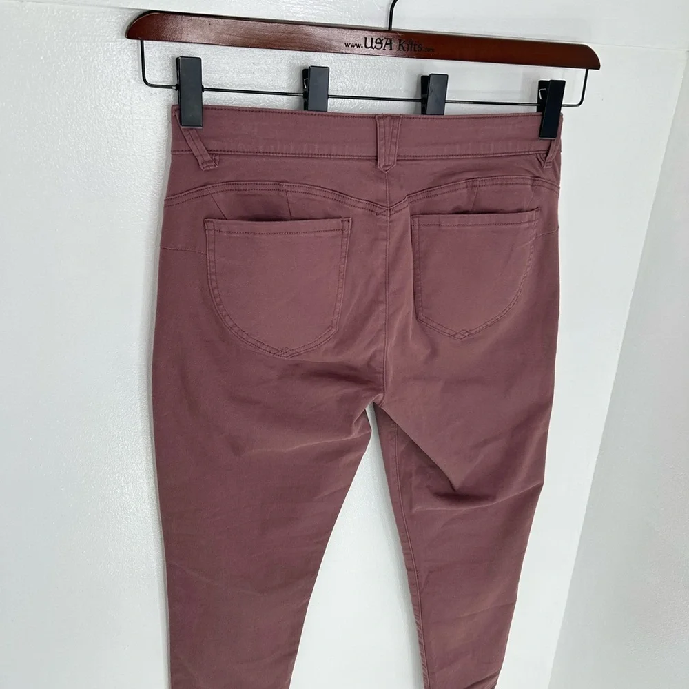 Democracy NWT Ab Solution Curve Equality Skinny Jeans Size 12 Mauve 33x26.5 - Picture 10 of 14